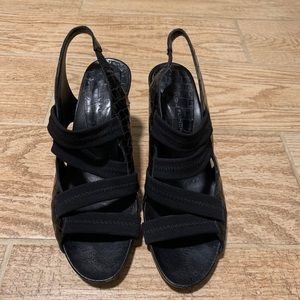 Donald Pliner heeled sandals